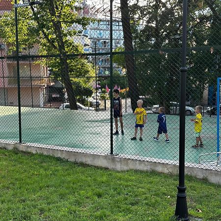 Queen Nelly Park Китен Экстерьер фото
