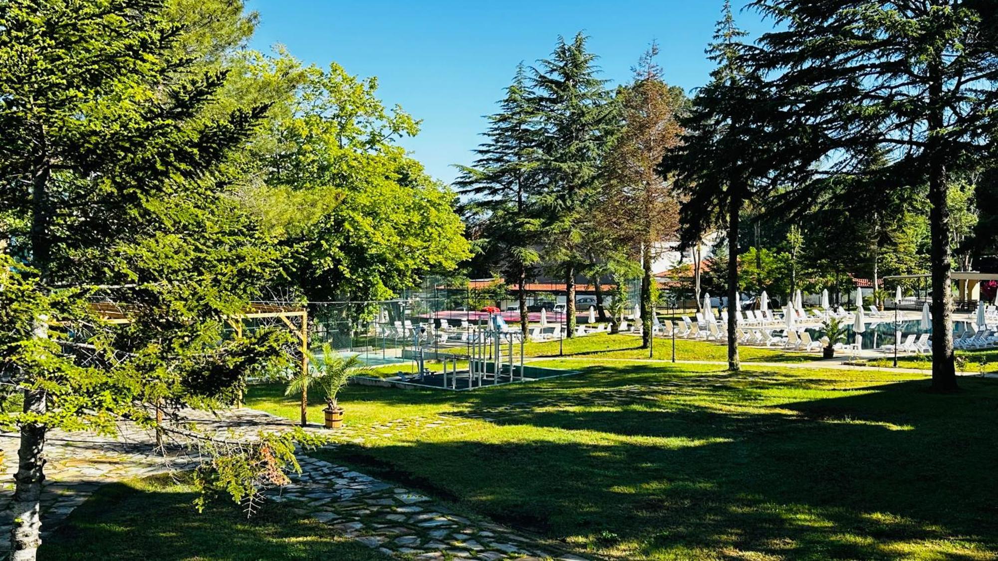 Queen Nelly Park Китен Экстерьер фото
