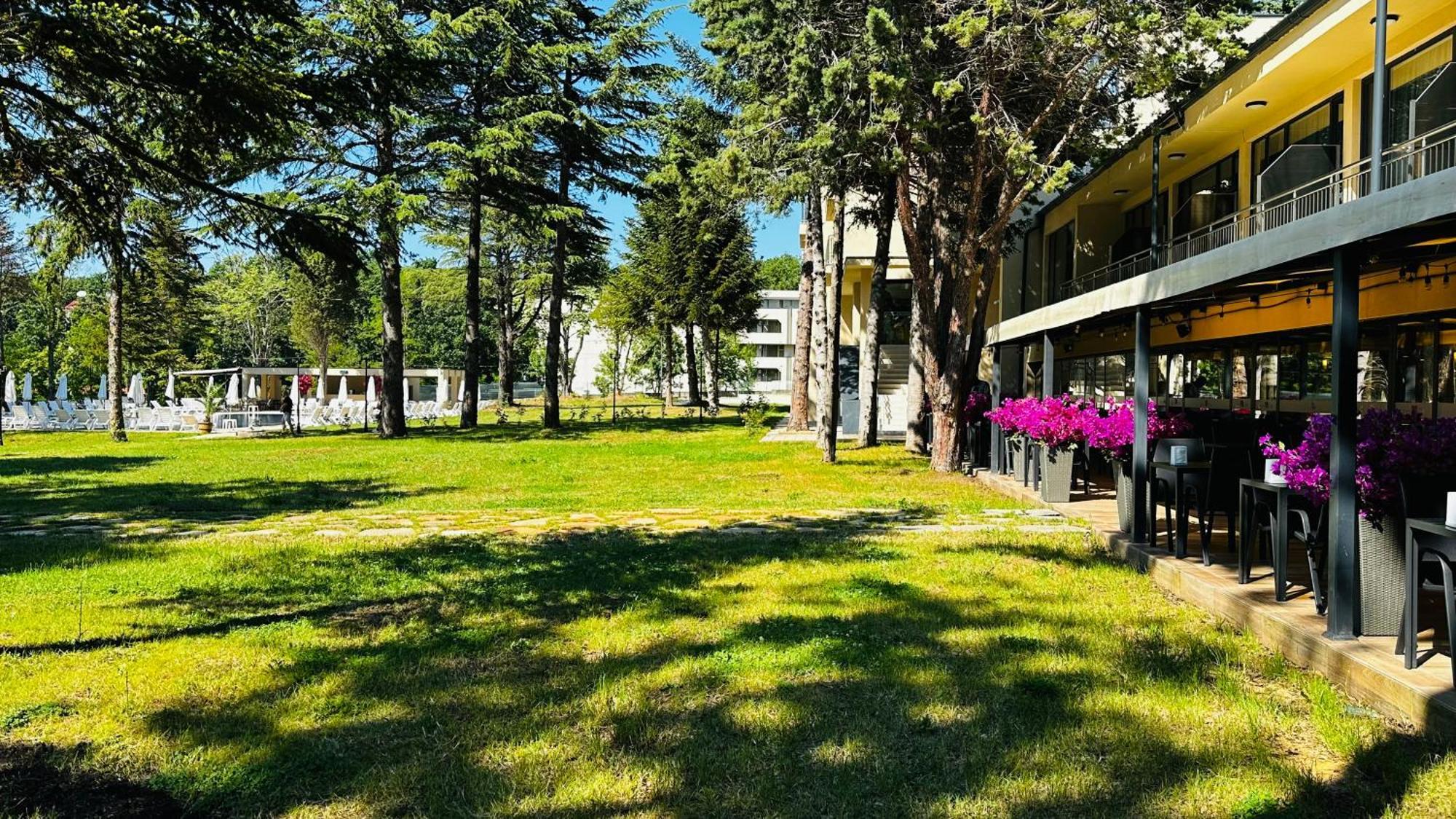 Queen Nelly Park Китен Экстерьер фото